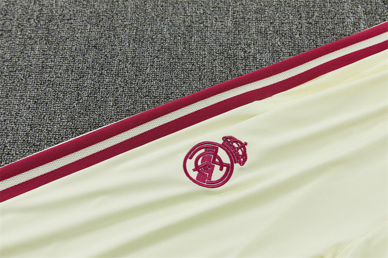 Chándal Real Madrid – Blanco y Granate